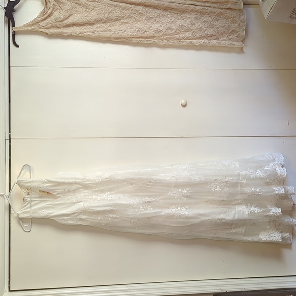 Country Chic Wedding/ Maxi Dresses - Picture 3 of 4